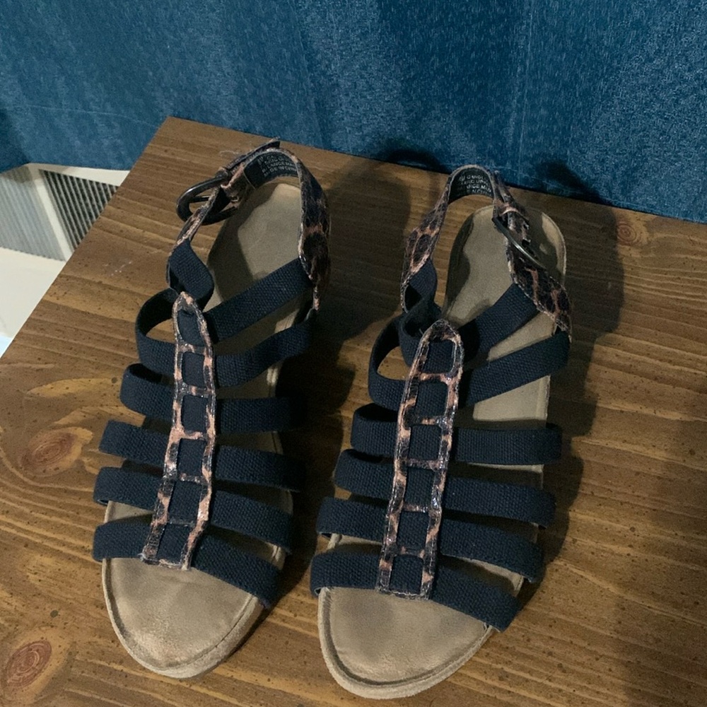 Size 8- black with leopard trim. Cork bottom sandals.